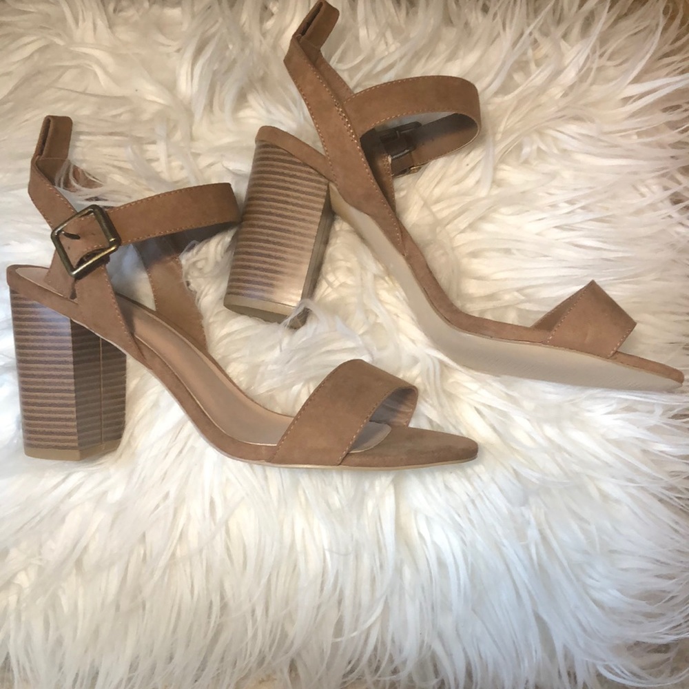 Tan heels